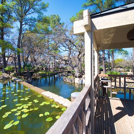 Horseshoe Bay Resort Exterior photo